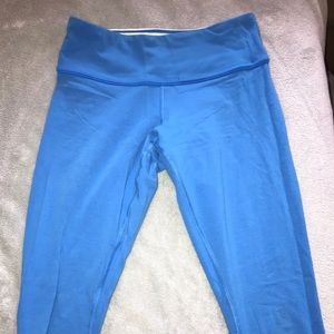 Lululemon Wunder Under blue size 4 reversible